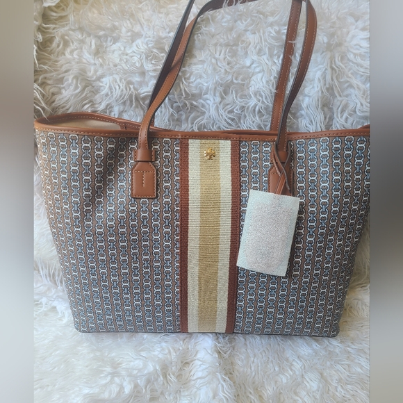 Tory Burch Gemini Link Canvas Tote Light Umber Gemini Link- New W/ Tag Flaws - Picture 3 of 15